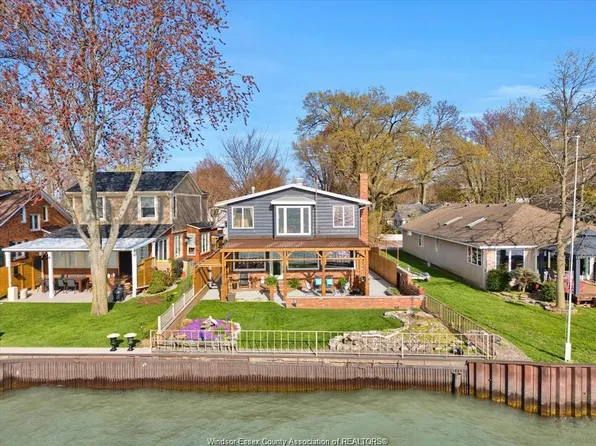 39 Woodbridge Dr, Amherstburg, ON N9V 1T9