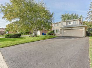 66 Howlett Ave, Newmarket, ON L3Y5S5