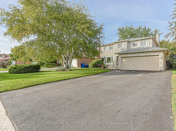 66 Howlett Ave, Newmarket, ON L3Y 5S5