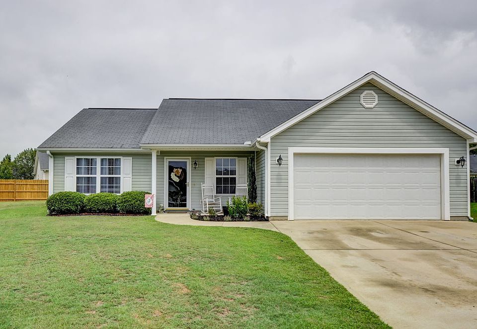 1st image of 419 Fairbanks Ct