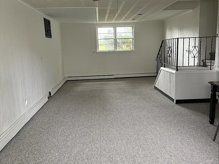 Entry-room