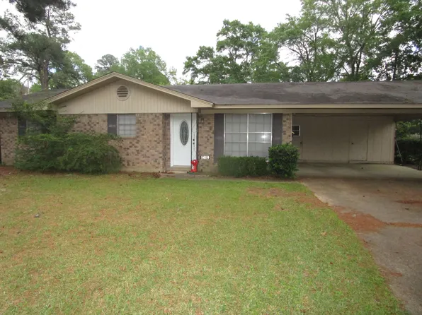 1419 Mockingbird Pl, Magnolia, AR 71753