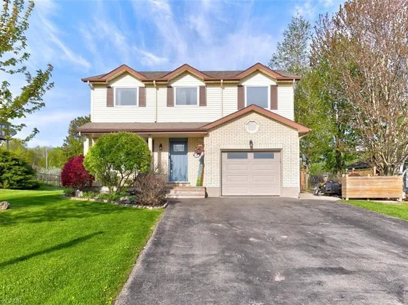 10 Hewitt St, Blandford Blenheim, ON N0J 1B0