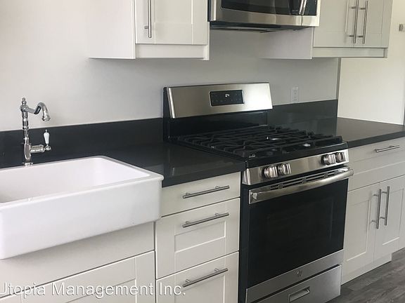 3rd image of 4320 Noyes St