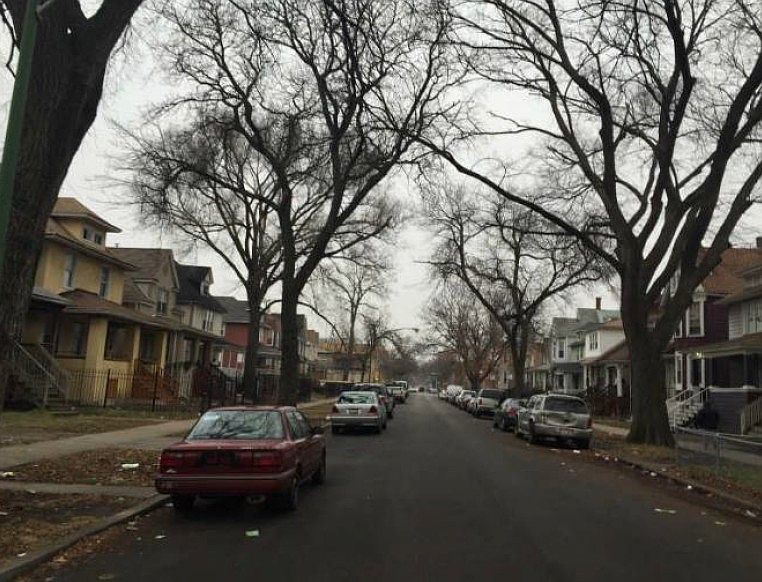 2nd image of 713 N Lockwood Ave