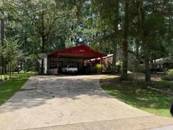 3774 Spring Dr, Huntsville, TX 77340