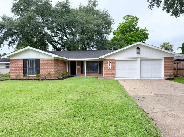 915 Circle Dr, Nederland, TX 77627