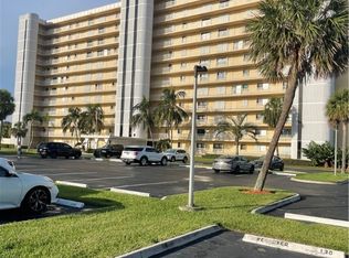 3200 N Highway A1a APT 103, Hutchinson Island, FL 34949