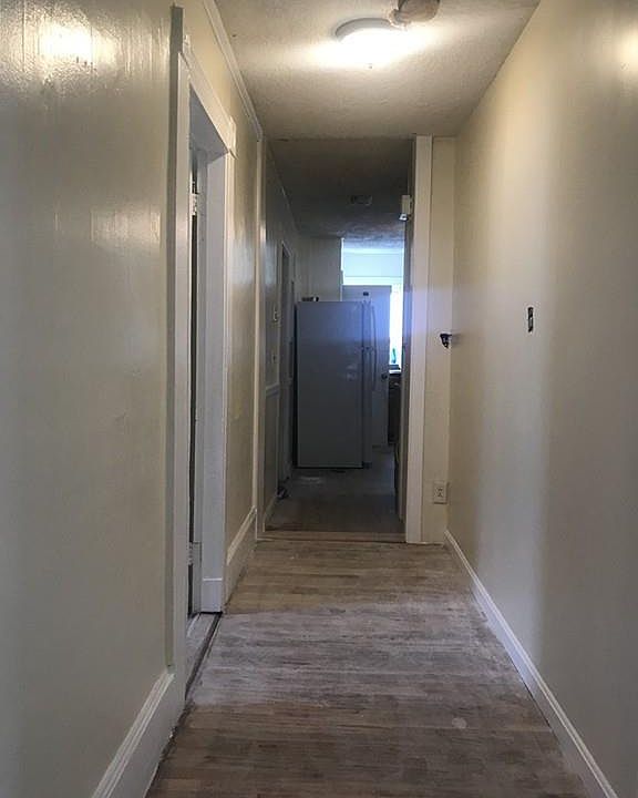 2nd image of 107 New Park St #3