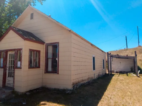 313 Main St, Toston, MT 59643