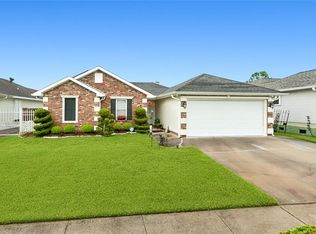 7562 Horizon Dr, New Orleans, LA 70129