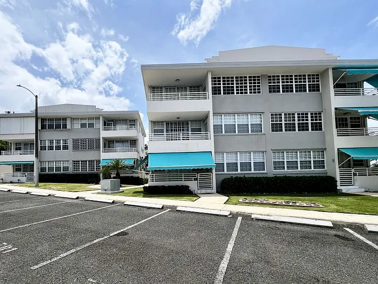 Cond Mar Chiquita Apt 6A-2 — Photo 1