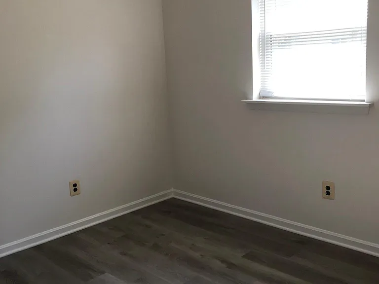 Ground Level Bedroom #5