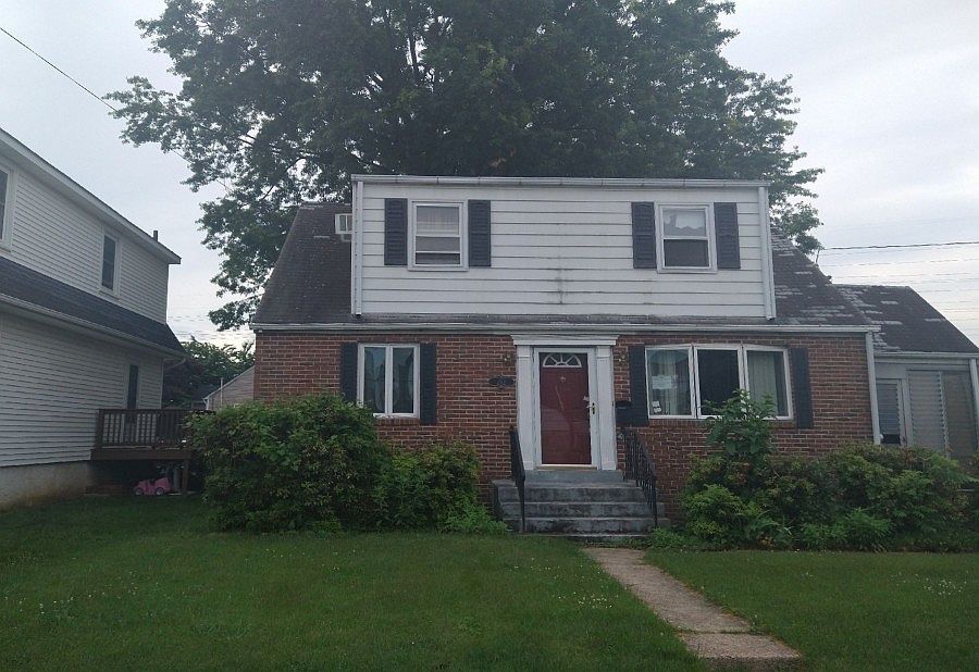 1st image of 212 Lake Ave
