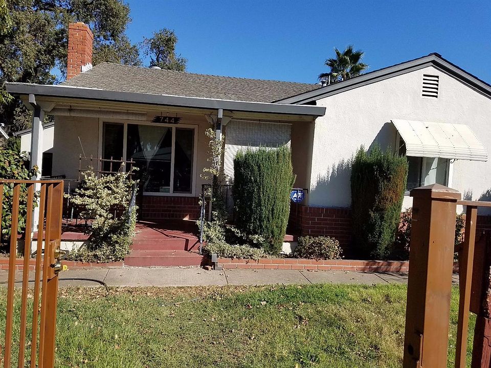 1st image of 744 N Watts Ave