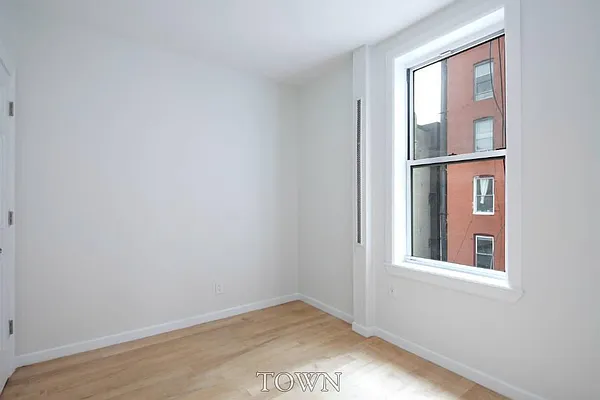 Rented by Town Residential | media 36