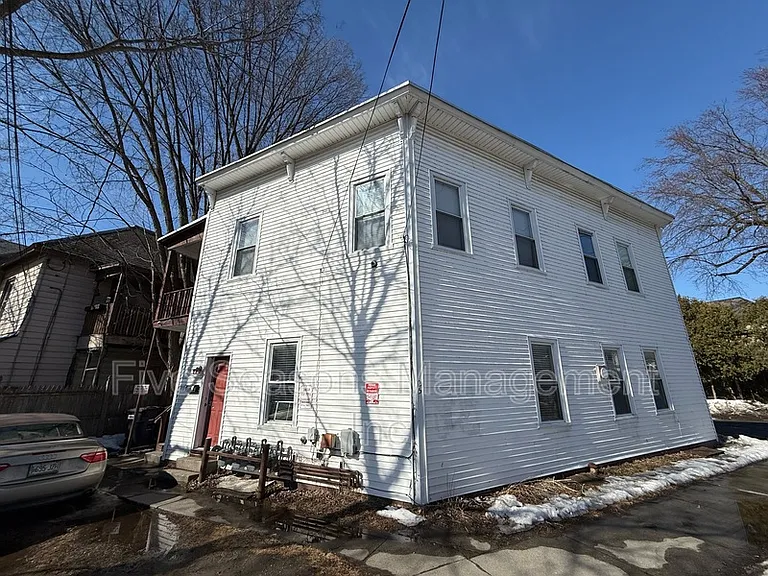 25 Intervale Ave #1 — Photo 1