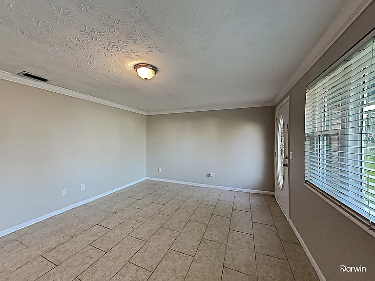 8436 Colton St — Photo 9