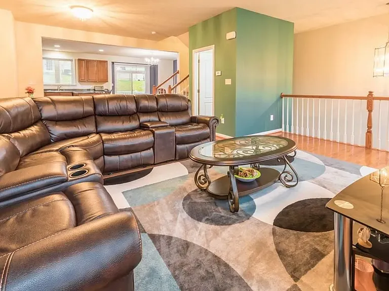 3910 Sun Way — Photo 12