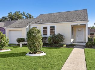 2366 Mendez St, New Orleans, LA 70122
