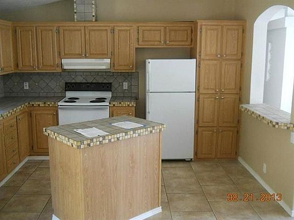 2nd image of 510 SE Alpine Ave