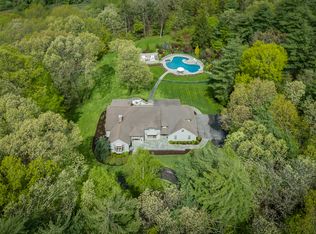 43 Lord Davis Ln, Avon, CT 06001