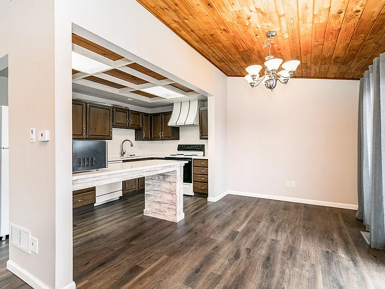 130 Harbet Ave NW — Photo 13