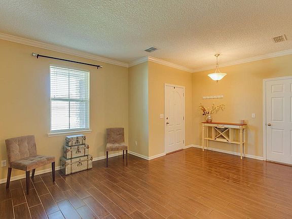 5th image of 3906 Burnt Pine Dr