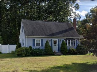 7 Deborah Rd, Windsor Locks, CT 06096