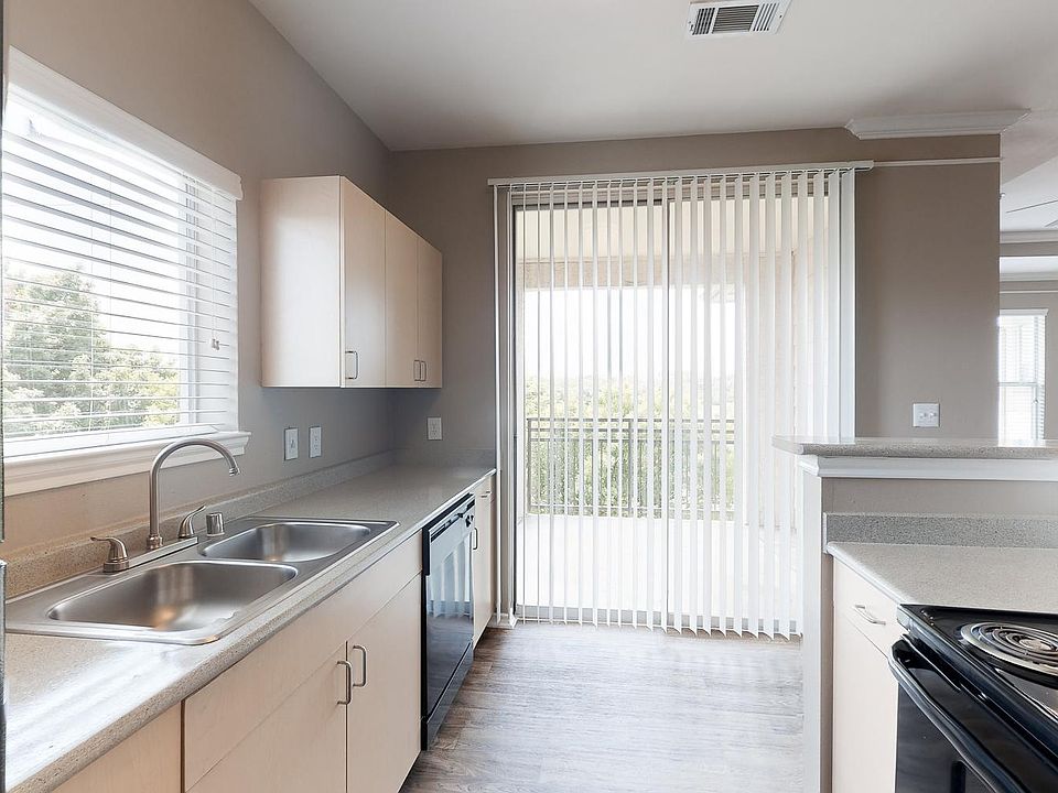 A5- Solstice- 884 sq.ft. -1 bedroom 1 bathroom