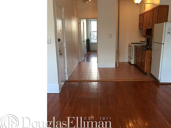 5th image of 122 Prospect Park W APT 1