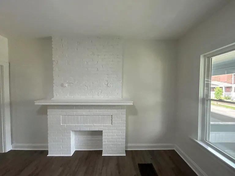 155 E Woodrow Ave — Photo 3