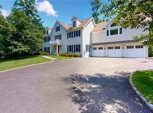 157 Eastover Rd, Stamford, CT 06905