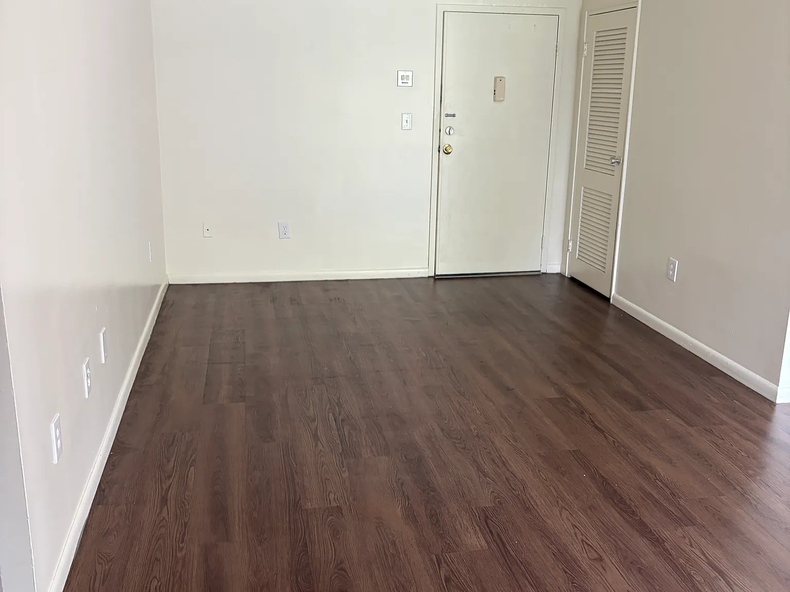 2 bed, $975 — Photo 2