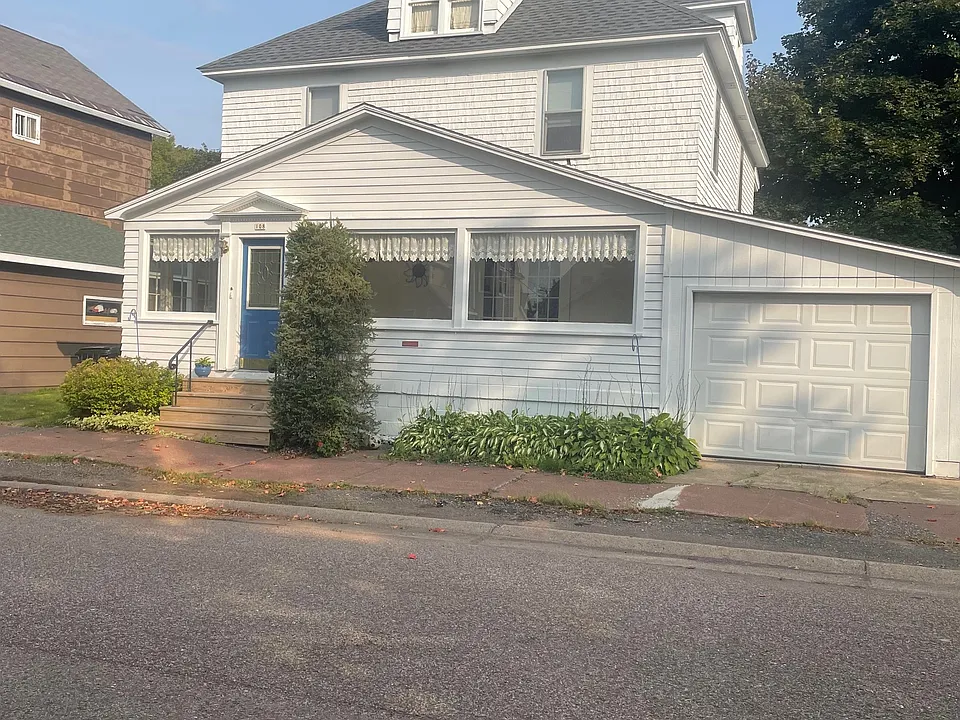 108 Seneca St