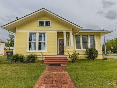 225 W Humphreys St, Seguin, TX, 78155