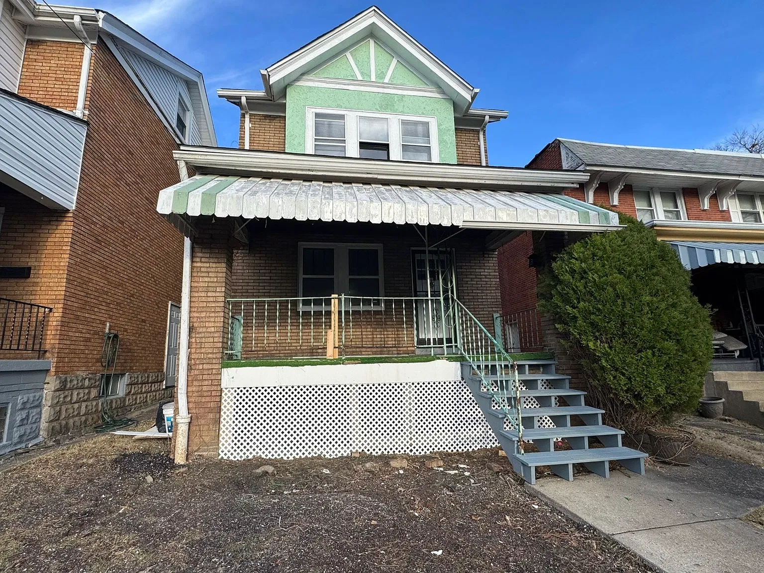 3 bed, 1210 sqft, $1,350 — Photo 2
