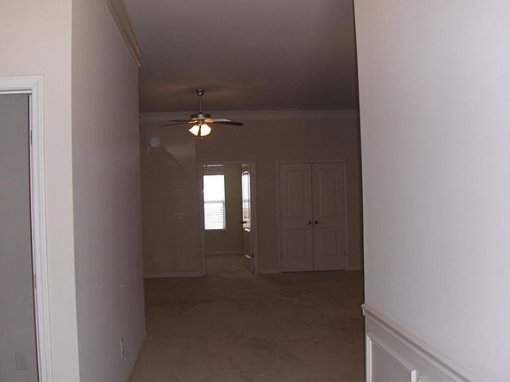 4th image of 143 Abbey Cir