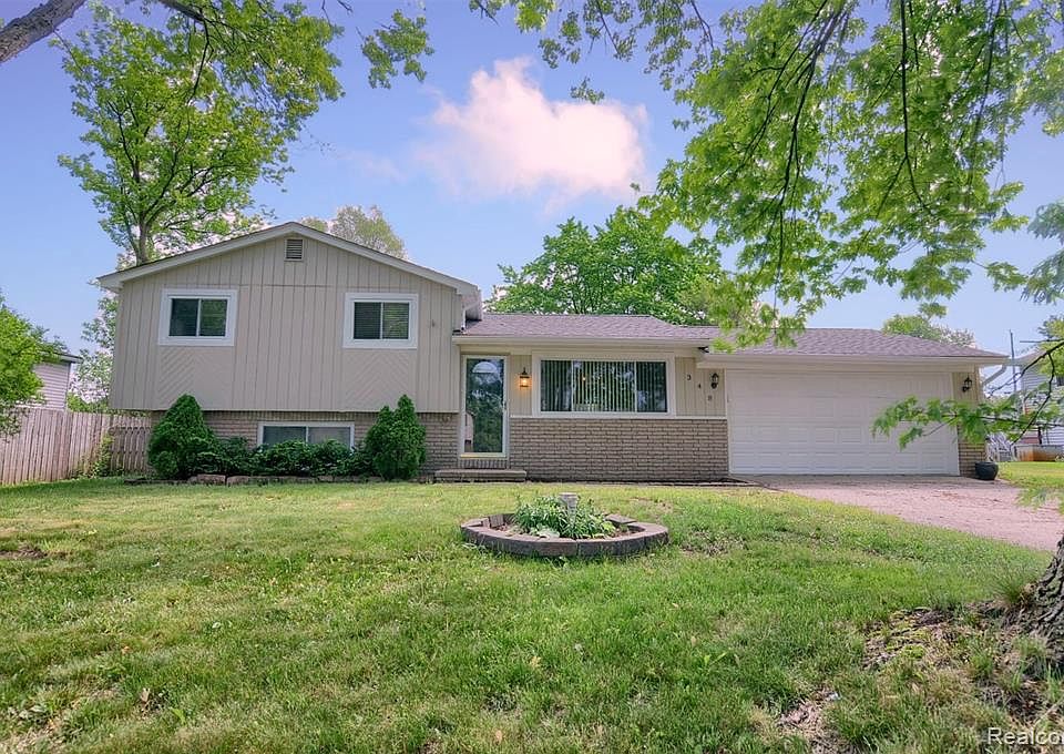 1st image of 348 Decca Dr