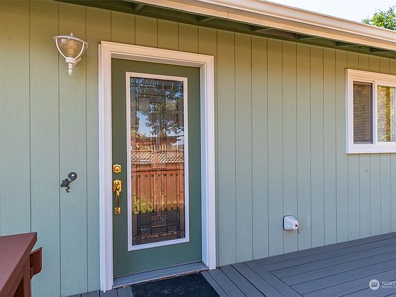 5th image of 706 NE Leach Street