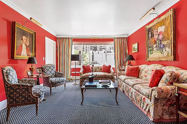 1st image of 150 E 61st St APT 5D