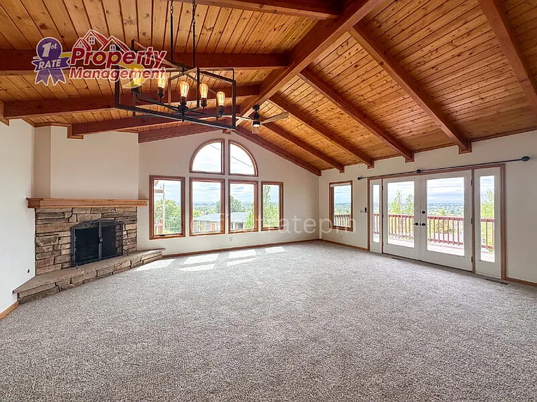 2624 N Hillway Dr — Photo 7