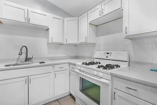 6336 Nevada Ave Photo 1