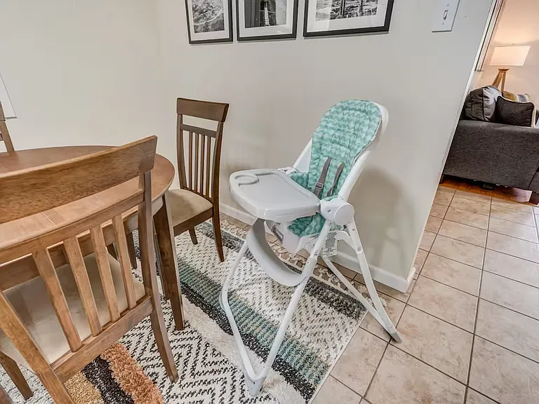 217 W Taylor St #A — Photo 10