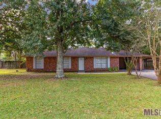 41171 Dean St, Gonzales, LA 70737
