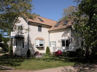 58 Pine Tree Rd, Tisbury, MA 02568