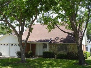604 Bunn Dr, Irving, TX 75061