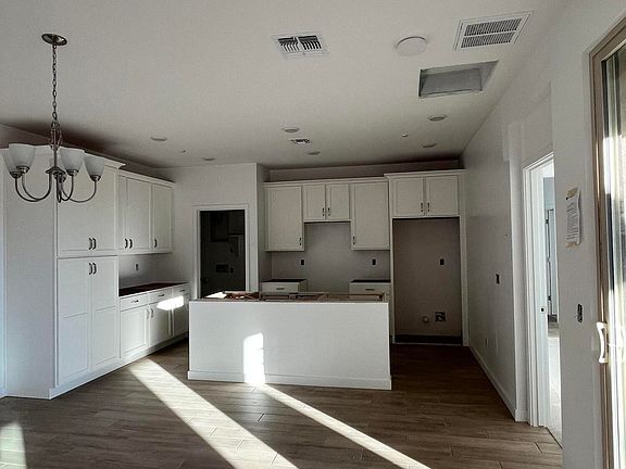 5th image of 20536 W VERMONT Avenue