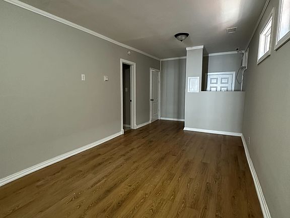2nd image of 956 Pacific Ave