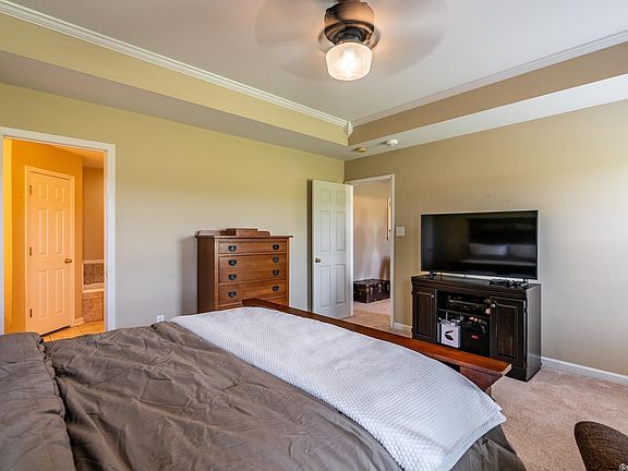 4th image of 14112 Chesterfield Cir